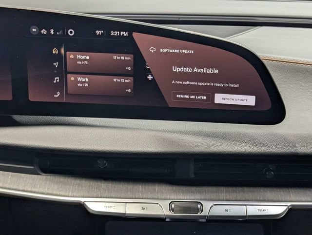 Used 2023 Lucid Air Touring AWD/4WD image 12