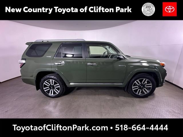 Used 2022 Toyota 4Runner Limited AWD/4WD image 2