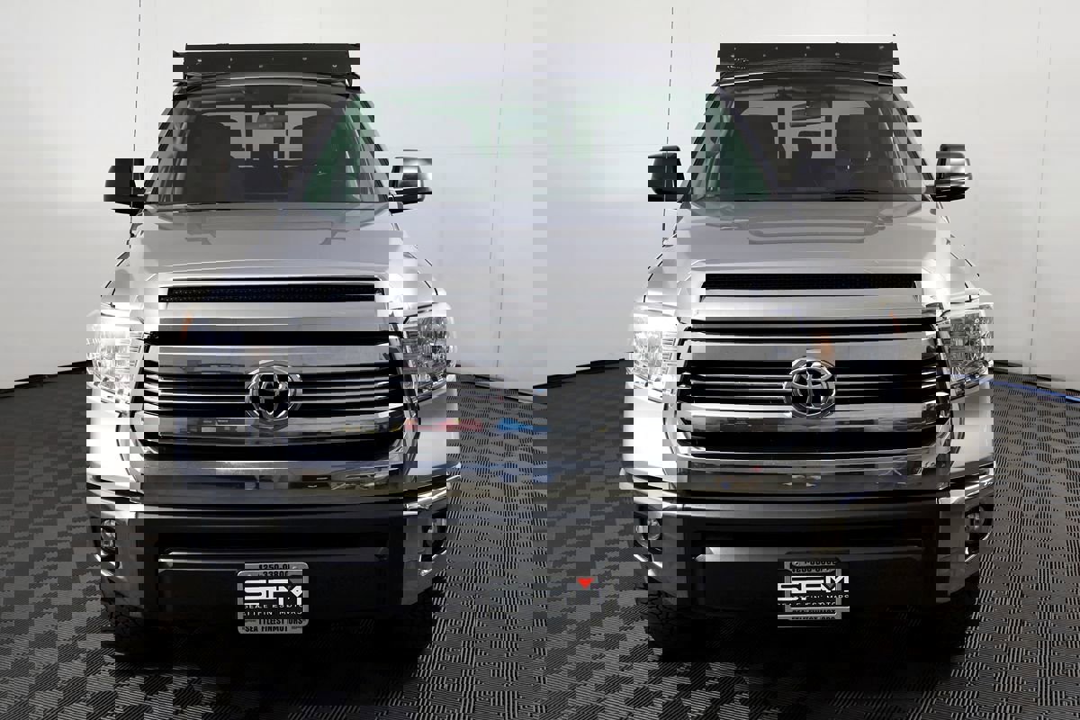 Used 2017 Toyota Tundra SR5 image 2