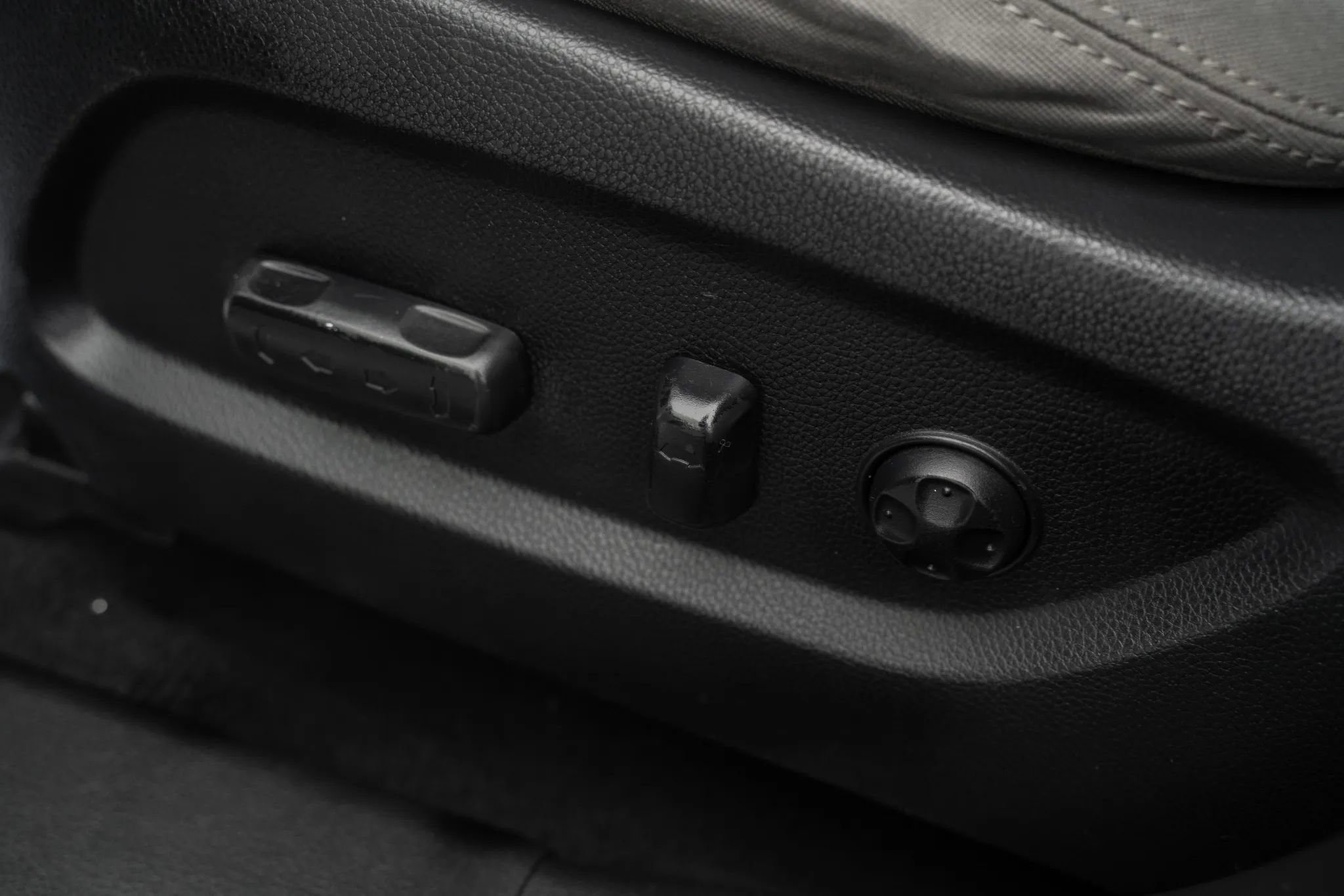 Used 2017 Hyundai Santa Fe SE image 14