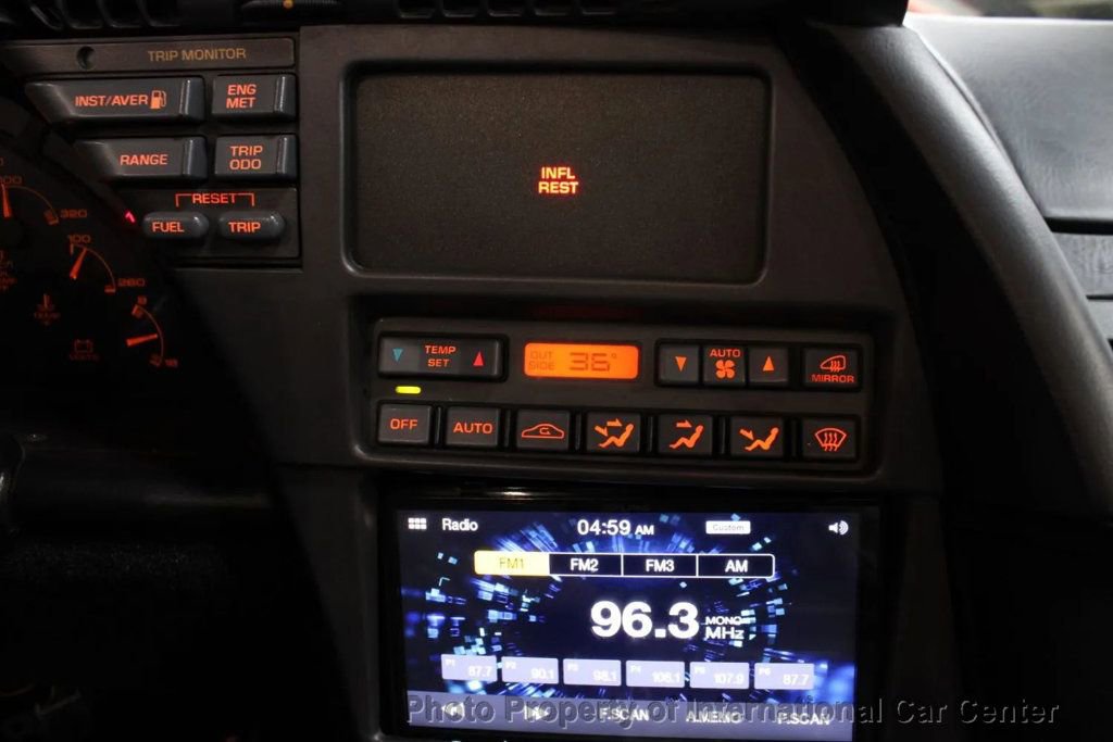 Used 1990 Chevrolet Corvette Convertible image 28