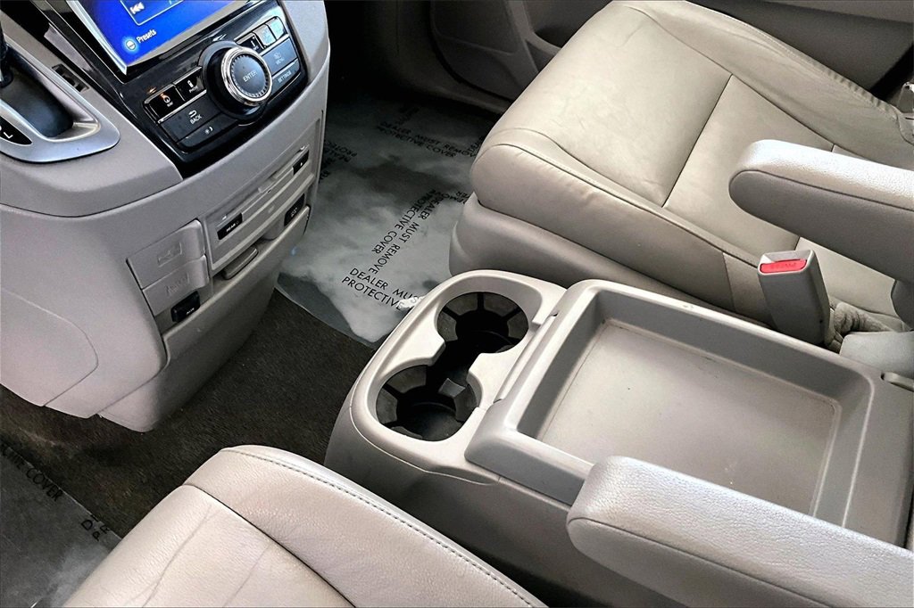 Used 2014 Honda Odyssey Touring image 18