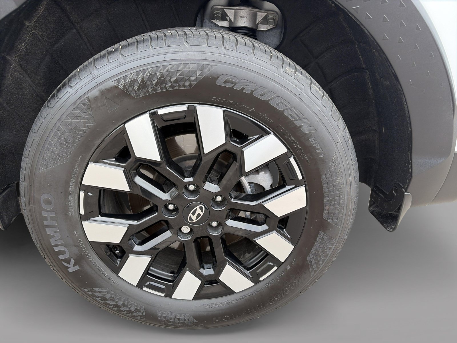 Certified 2025 Hyundai Santa Cruz SE AWD/4WD image 9