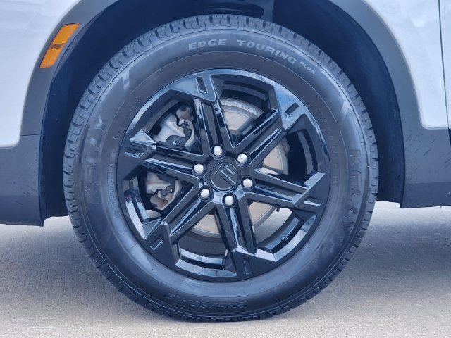 Used 2024 Chevrolet Blazer LT FWD image 10