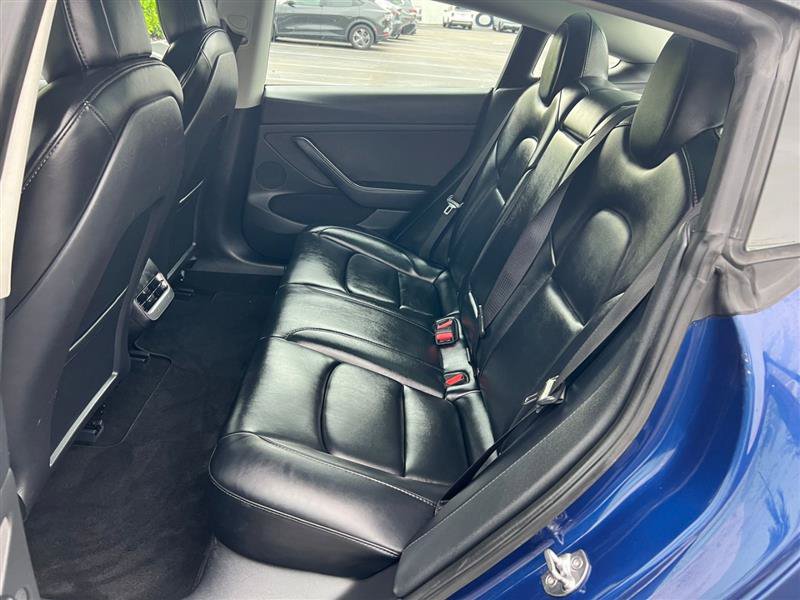 Used 2022 Tesla Model 3 Long Range AWD/4WD image 5