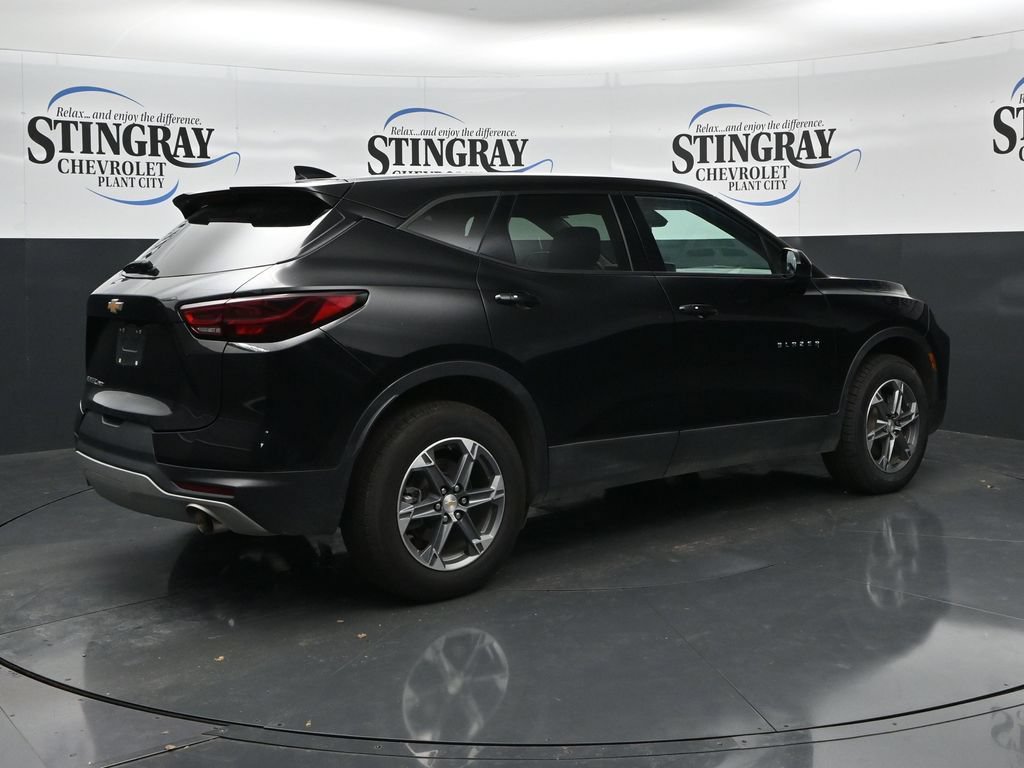 Used 2025 Chevrolet Blazer LT AWD/4WD image 7
