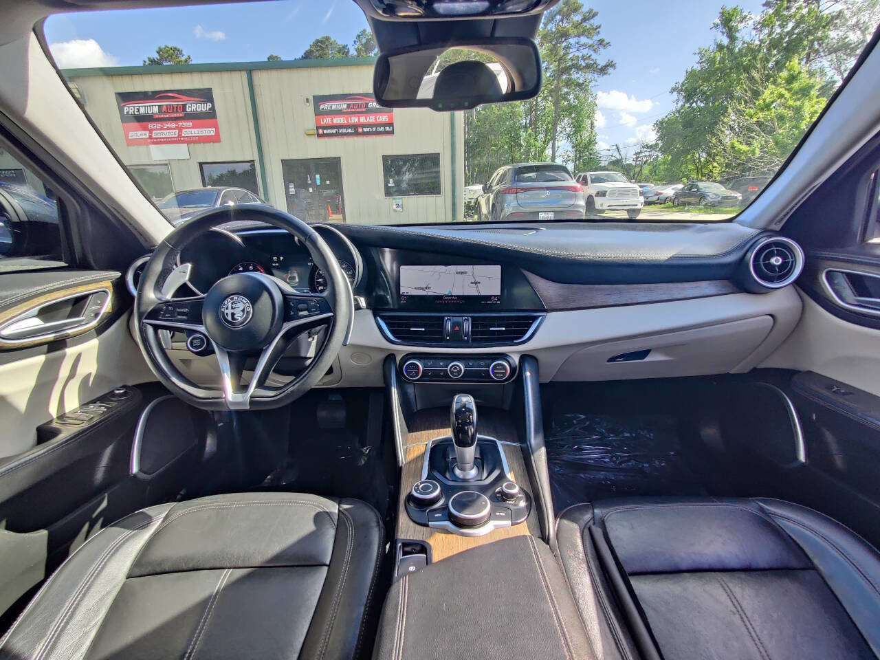 Used 2018 Alfa Romeo Giulia Ti w/ TI Performance Package image 8