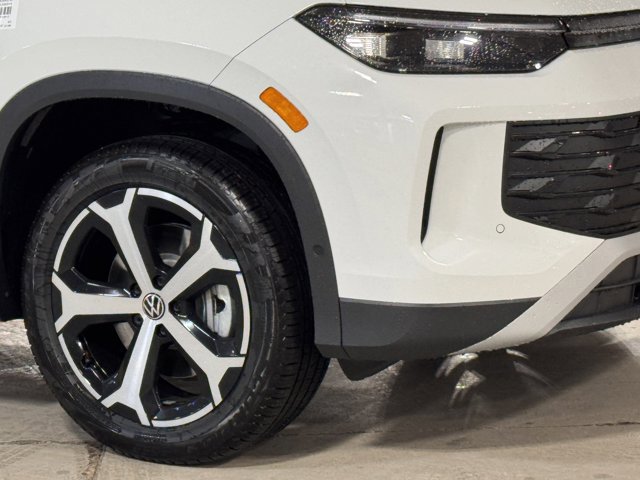 New 2026 Volkswagen Tiguan SE image 3