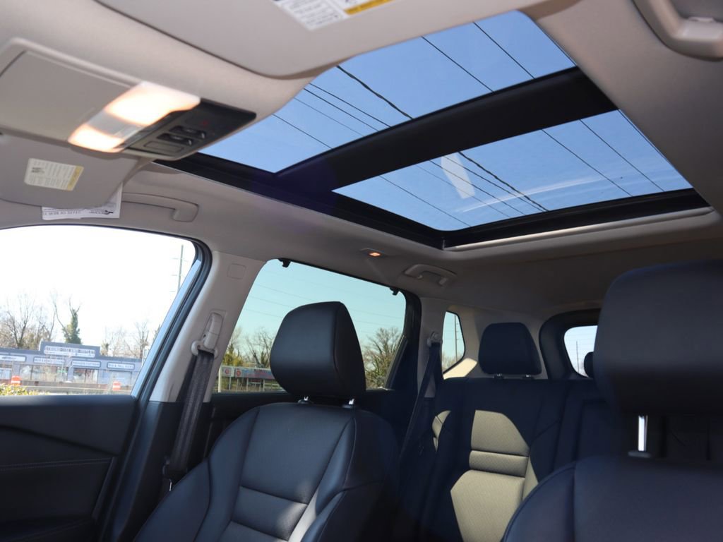 Certified 2025 Nissan Rogue SV w/ SV Premium Package image 14