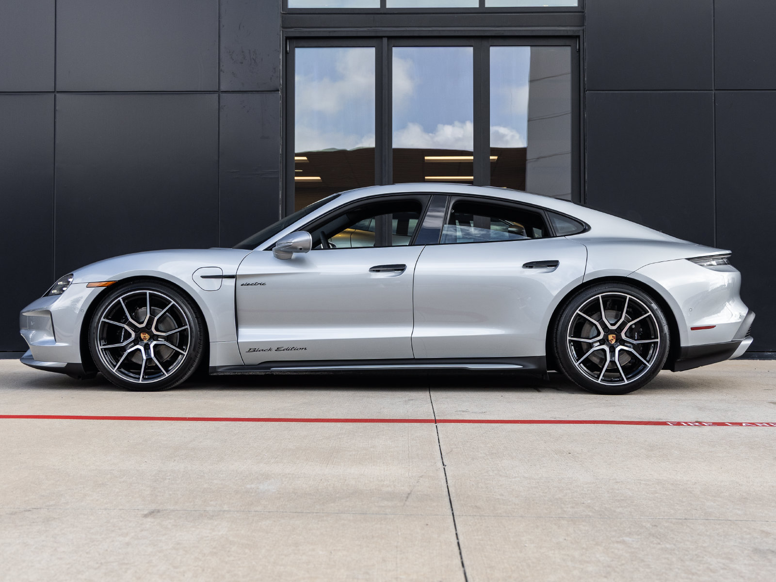 New 2026 Porsche Taycan AWD/4WD image 2