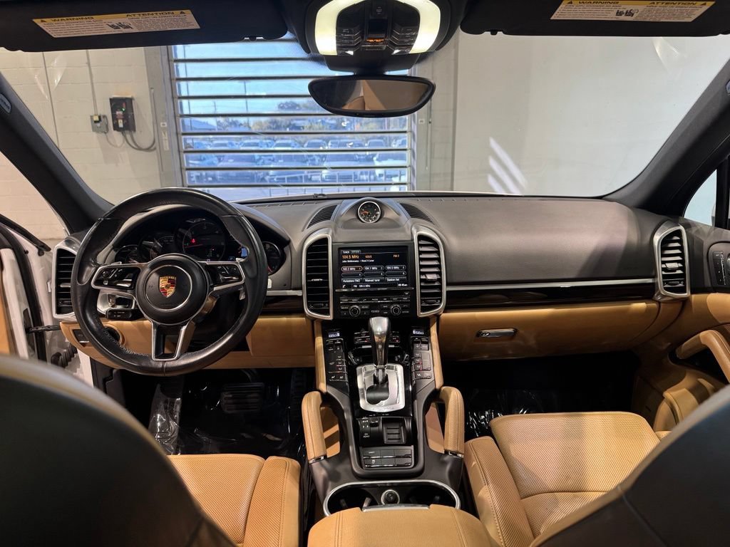 Used 2015 Porsche Cayenne Diesel AWD/4WD image 29
