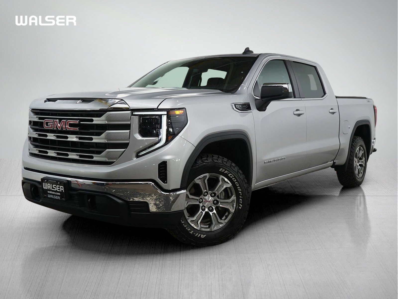Used 2022 GMC Sierra 1500 SLE AWD/4WD image 1