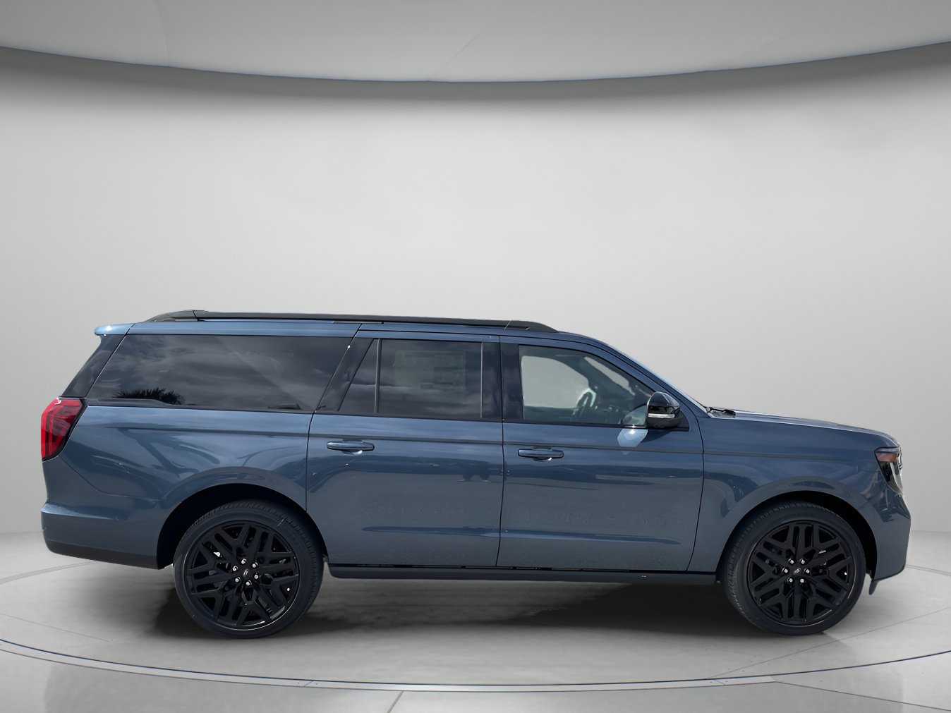 New 2027 Ford Expedition Max Platinum w/ Stealth Performance Package AWD/4WD image 2