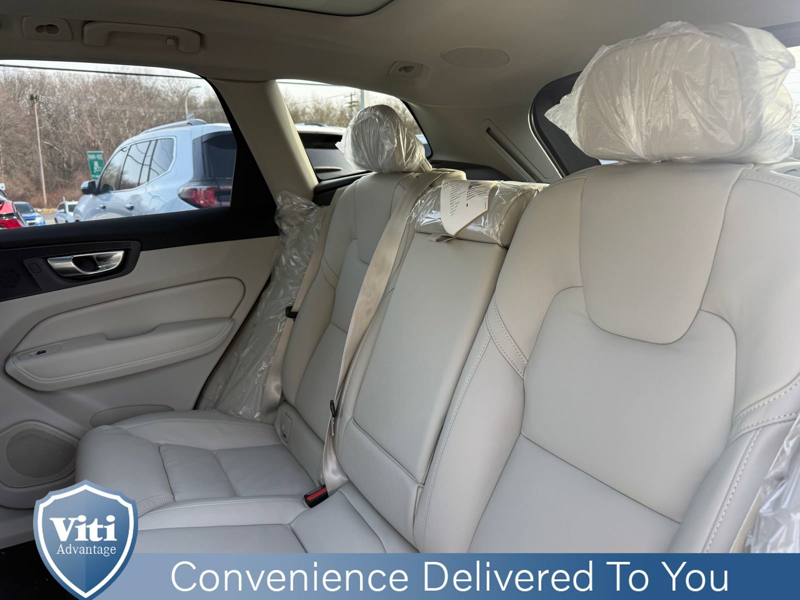 New 2026 Volvo XC60 B5 Ultra w/ Protection Package Premier AWD/4WD image 13