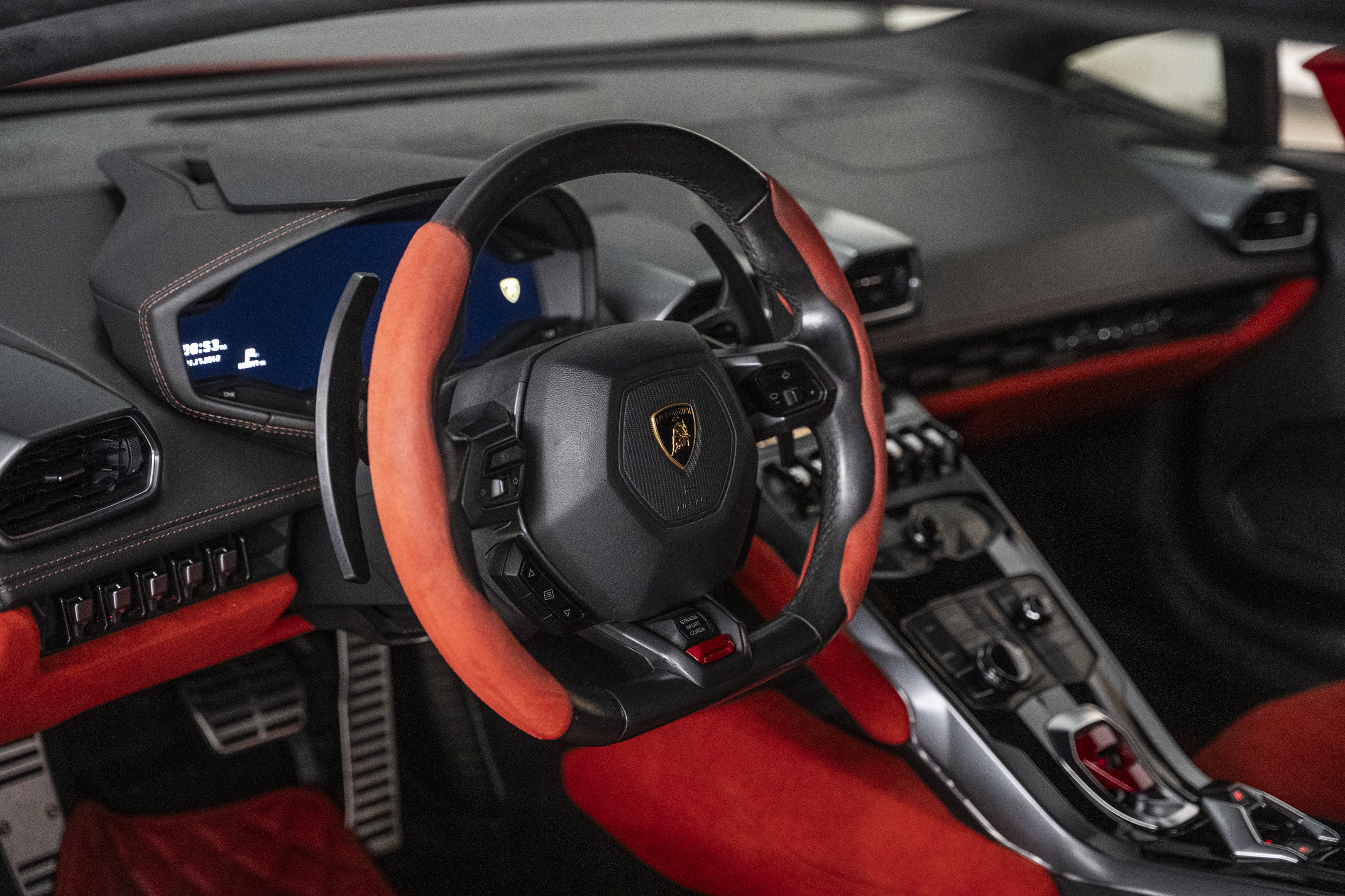 Used 2015 Lamborghini Huracan LP 610-4 image 22