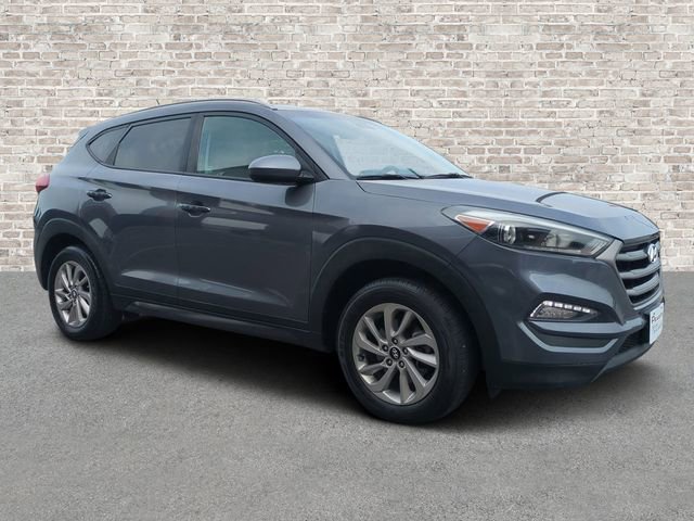 Used 2016 Hyundai Tucson SE w/ Option Group 02 AWD/4WD image 1