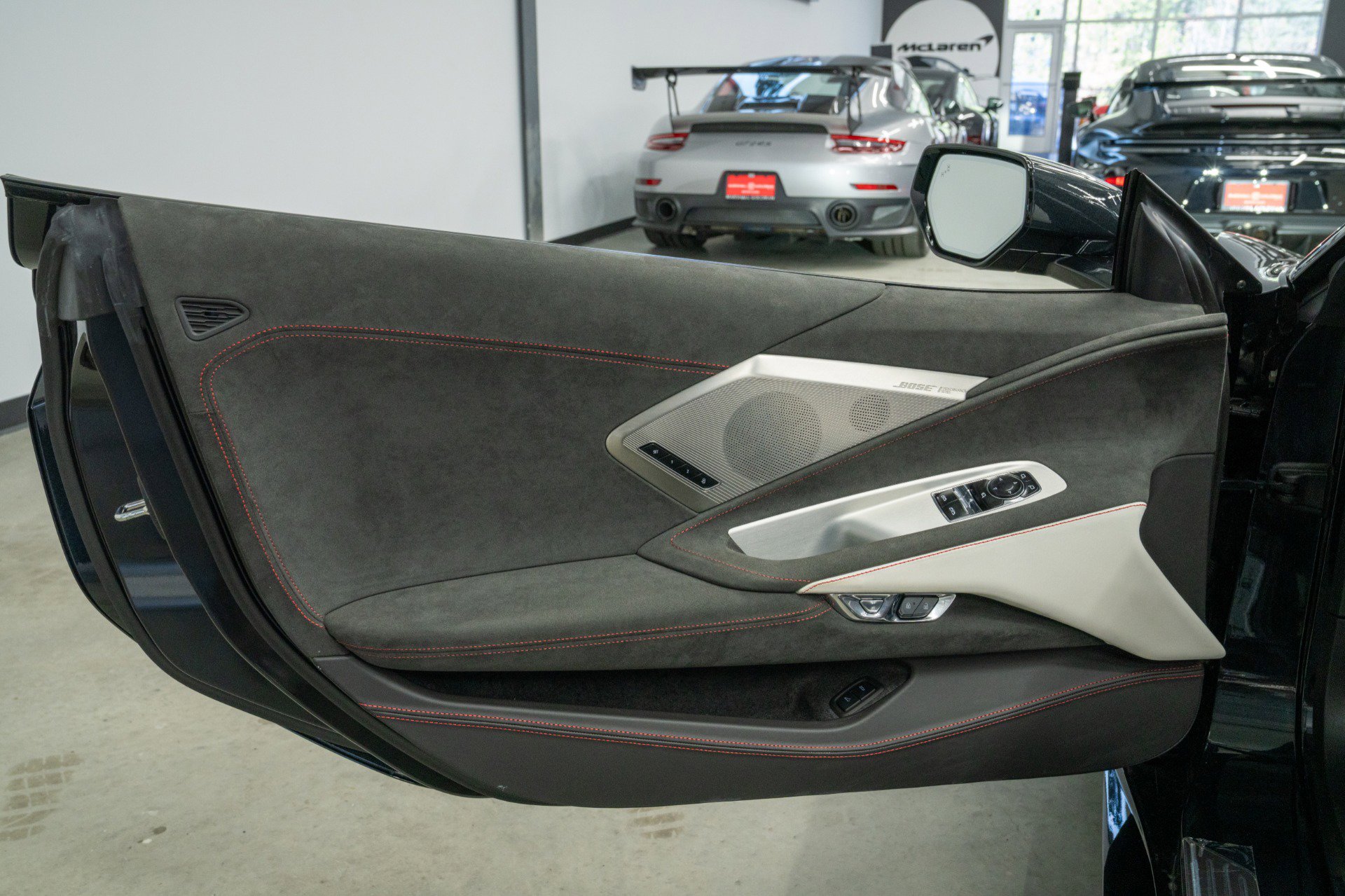 Used 2023 Chevrolet Corvette Stingray Premium Cpe w/ Z51 Performance Package RWD image 38