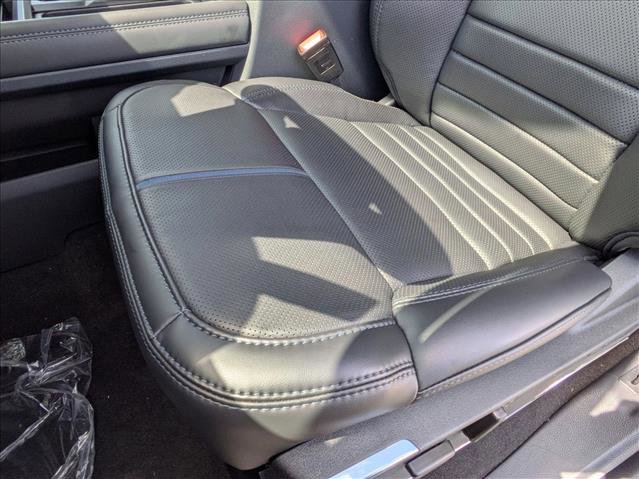 New 2026 Ford F250 Platinum image 4