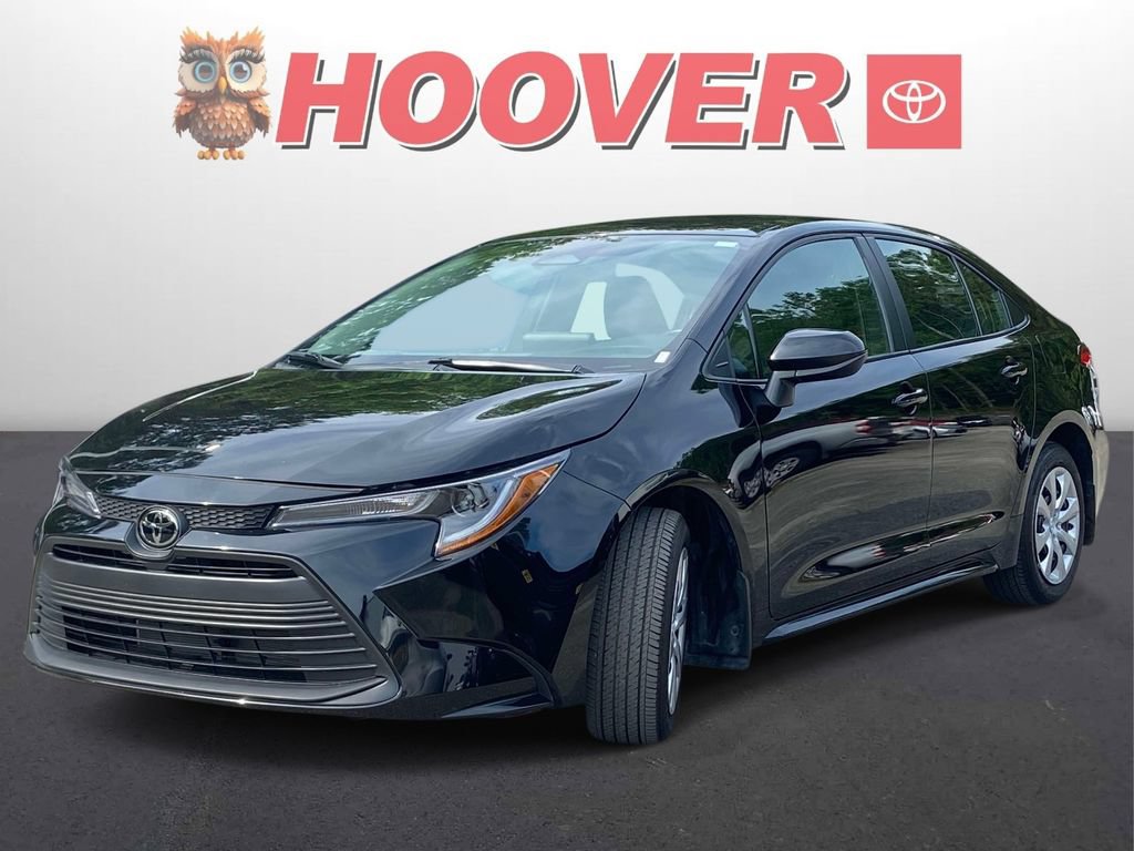 Used 2025 Toyota Corolla LE FWD image 5