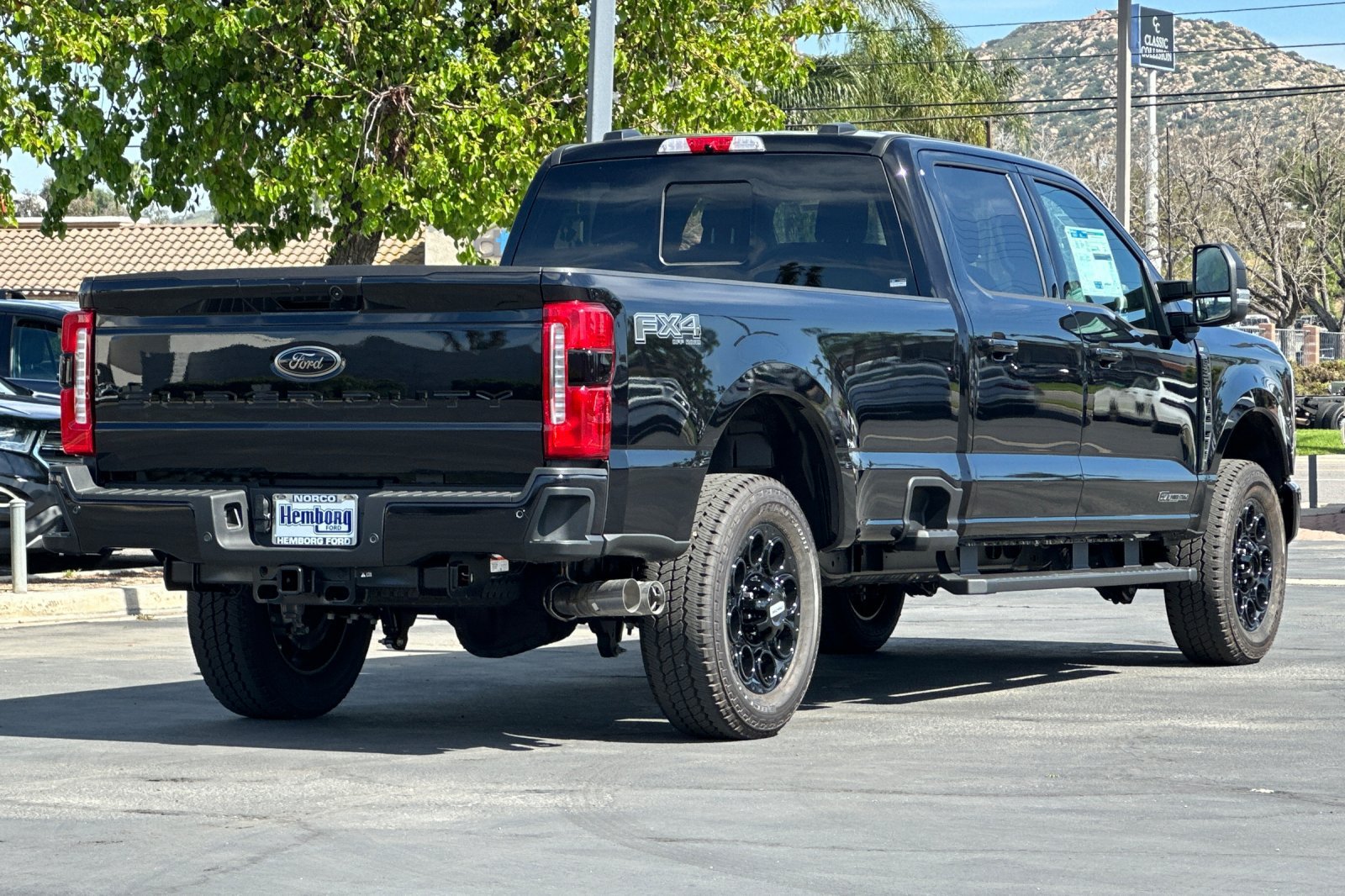 New 2026 Ford F350 XLT w/ XLT Premium Package AWD/4WD image 4