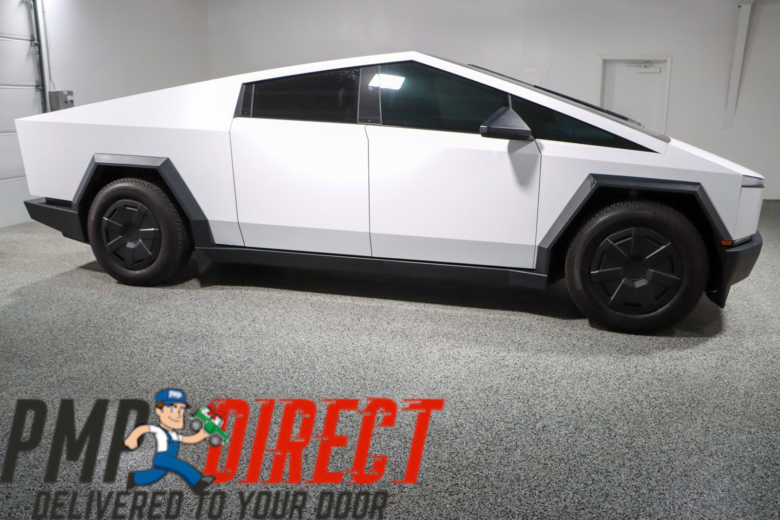 Used 2024 Tesla Cybertruck AWD Crew Cab image 6