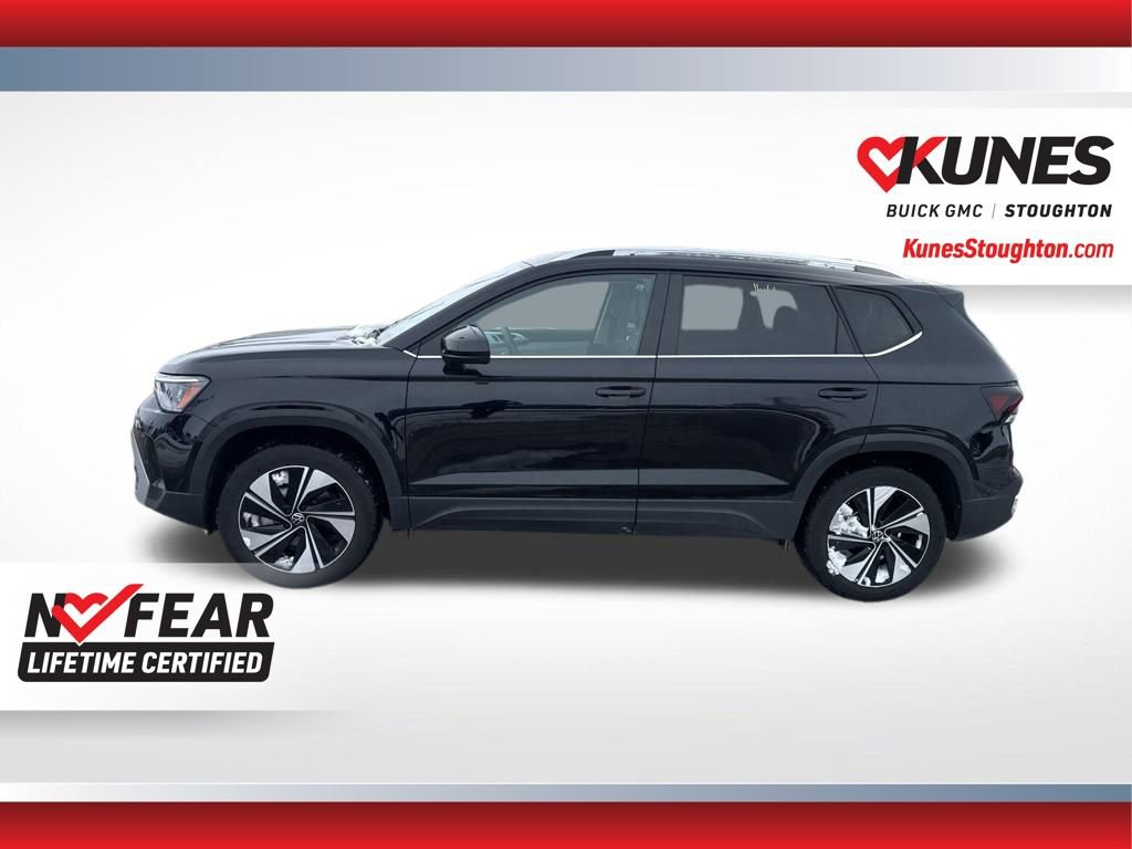 Used 2025 Volkswagen Taos SE image 7