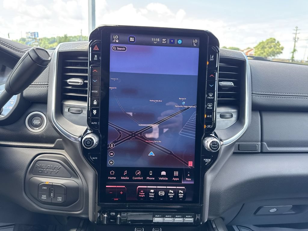 New 2026 RAM 3500 Laramie AWD/4WD image 18
