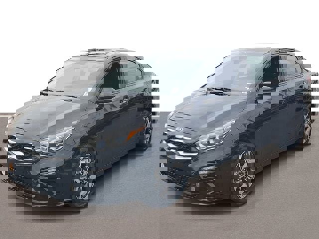 Used 2021 Kia Forte LXS image 2