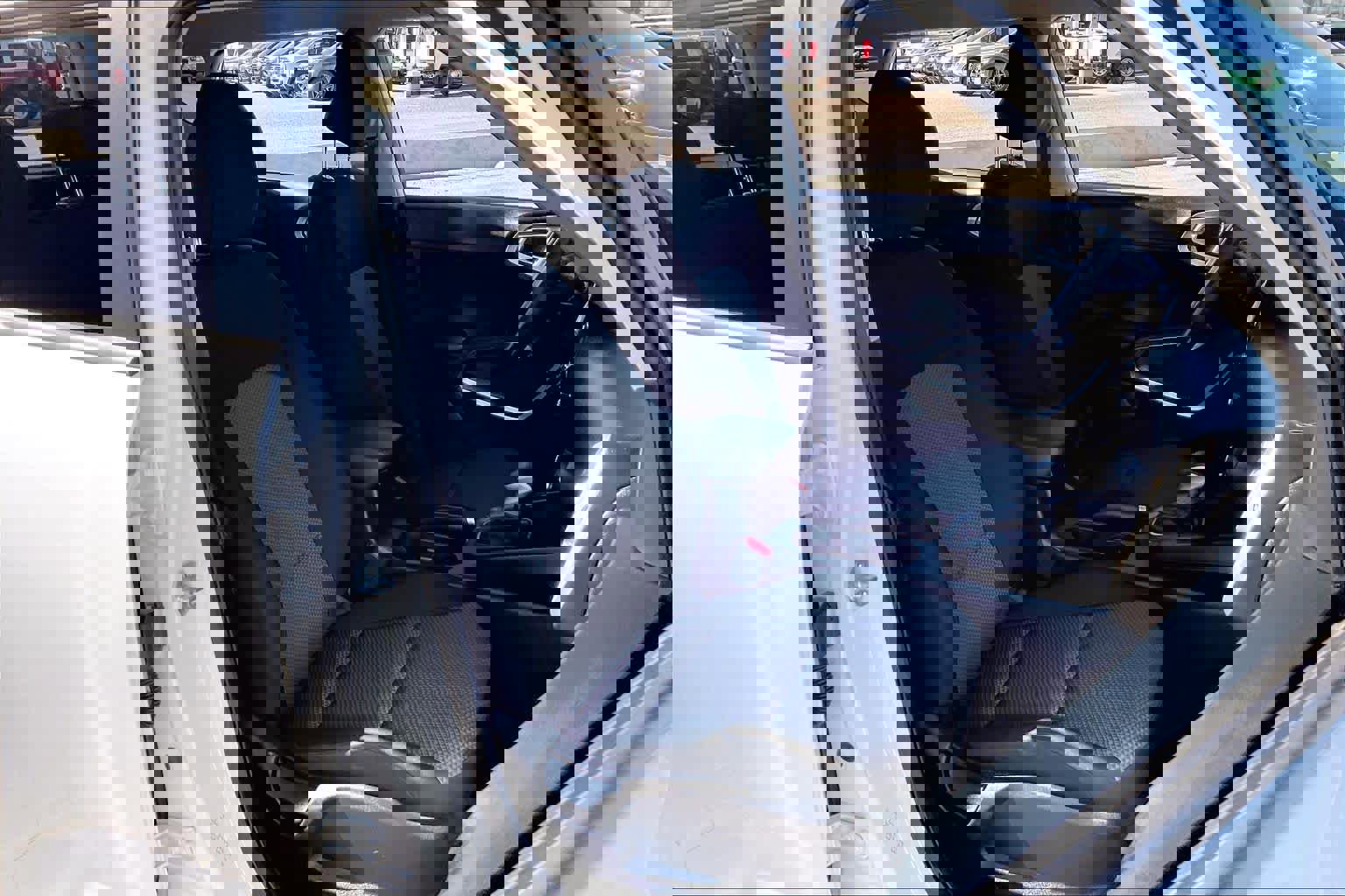 Used 2024 Kia Soul LX w/ Option Group 015 FWD image 9