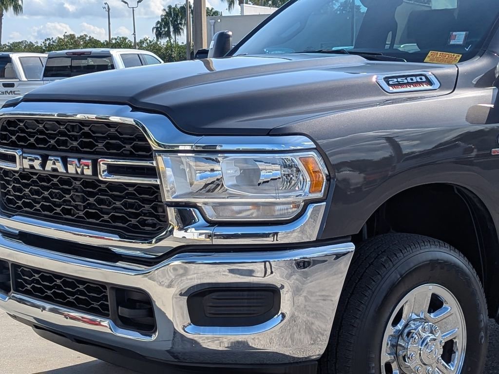 Used 2024 RAM 2500 Tradesman w/ Chrome Appearance Group image 6