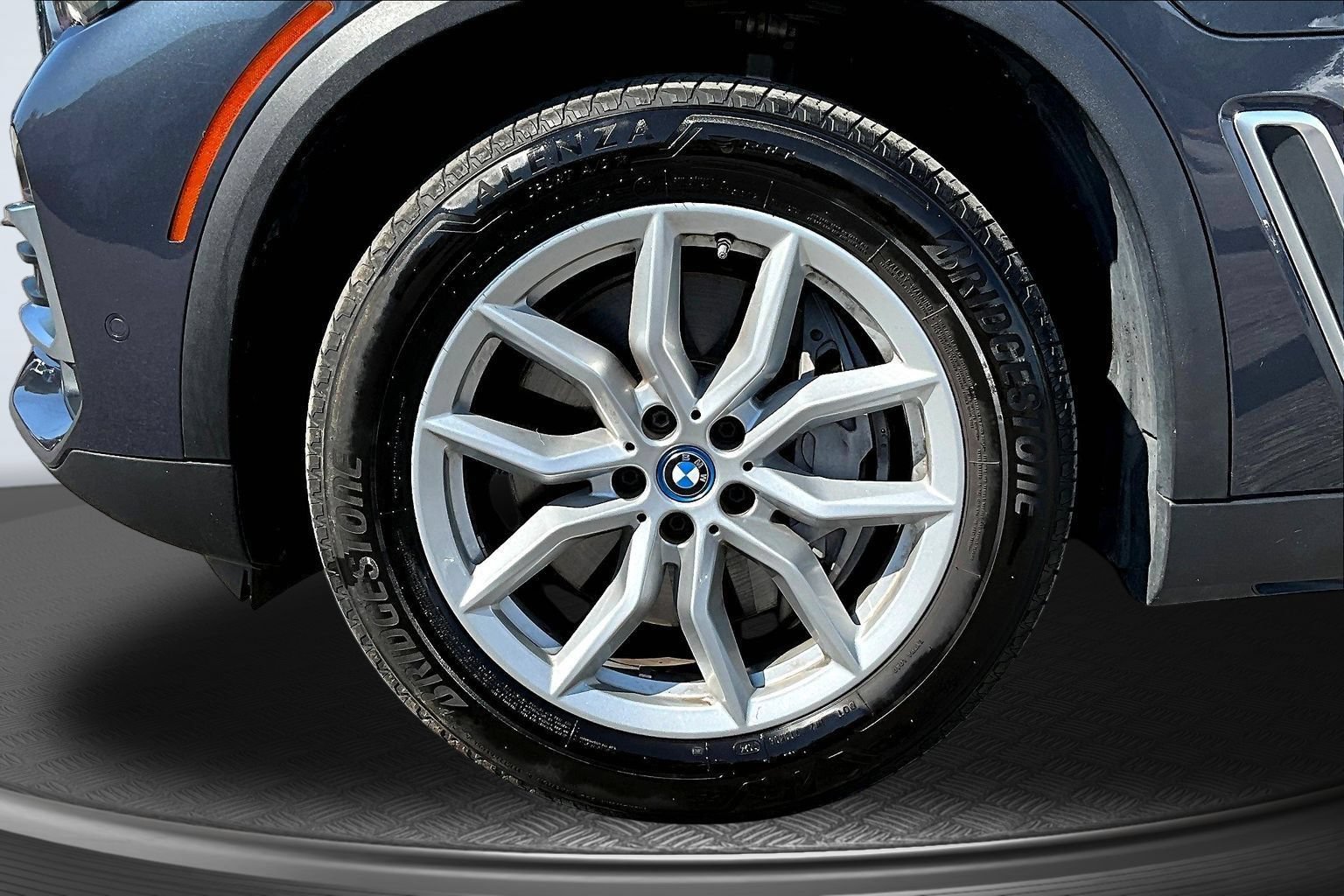 Used 2022 BMW X5 xDrive45e AWD/4WD image 32