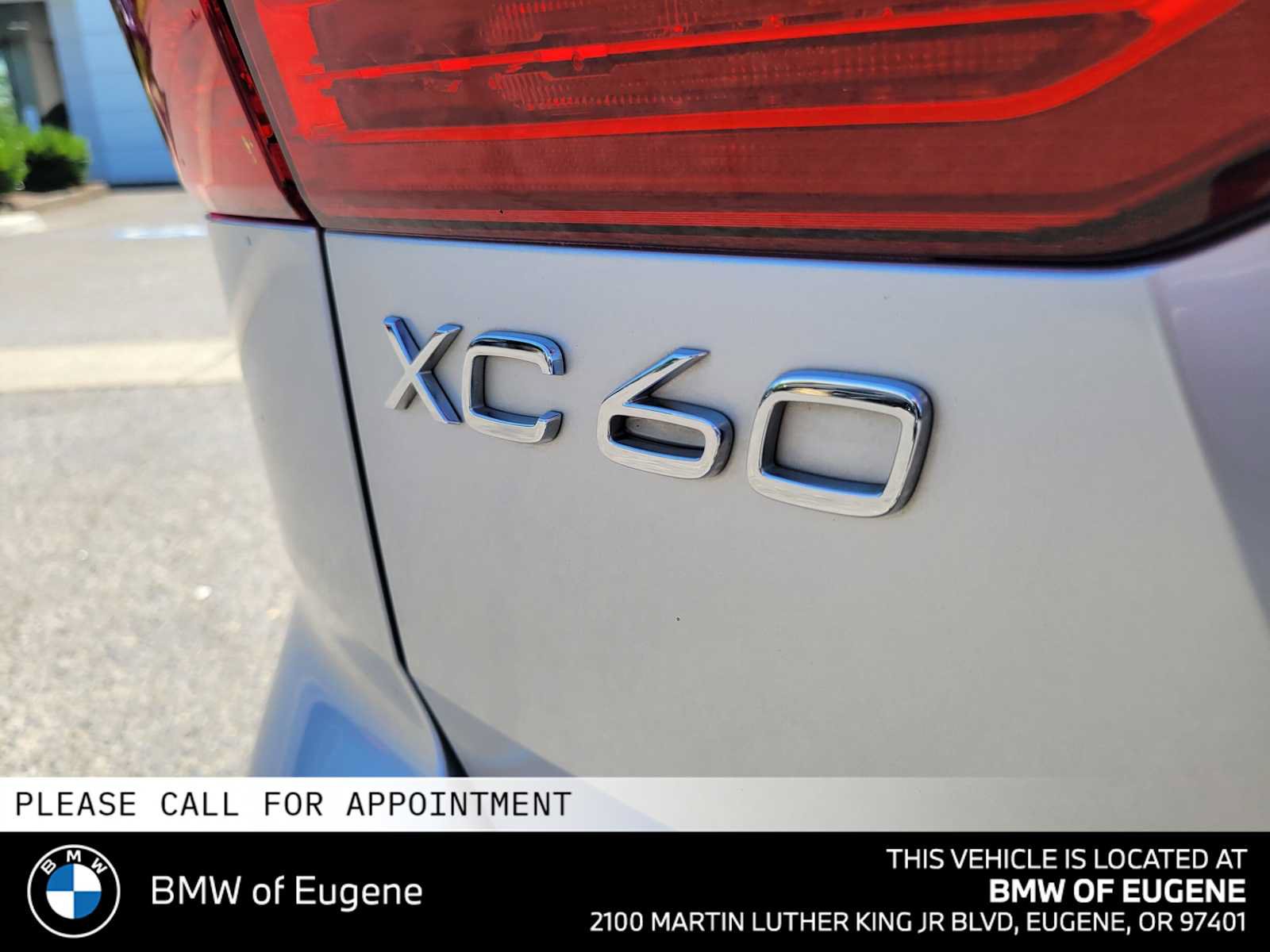 Used 2020 Volvo XC60 T5 Inscription w/ Protection Package Premier AWD/4WD image 16