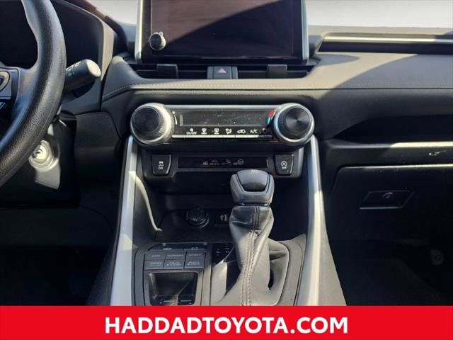 Certified 2023 Toyota RAV4 LE AWD/4WD image 13