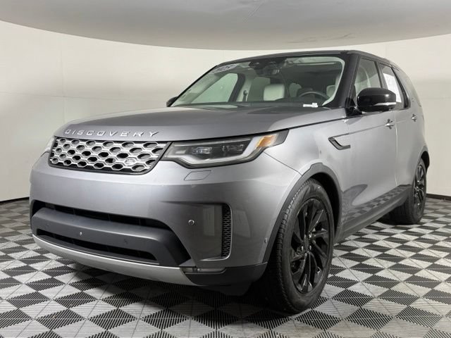 Certified 2025 Land Rover Discovery S AWD/4WD image 2