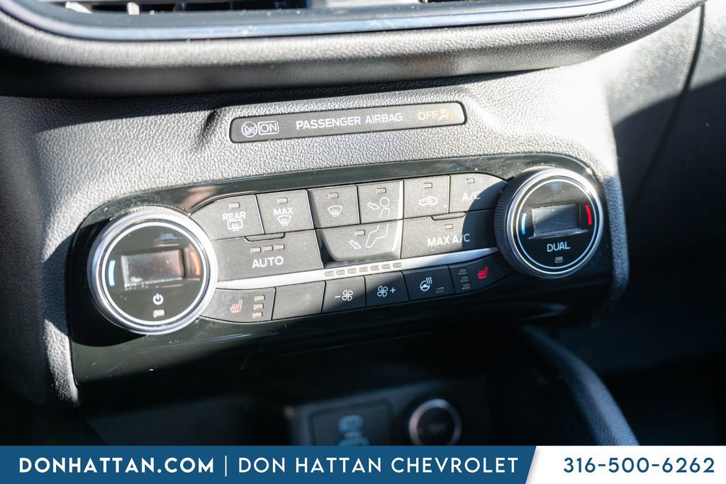 Used 2021 Ford Escape Titanium image 11