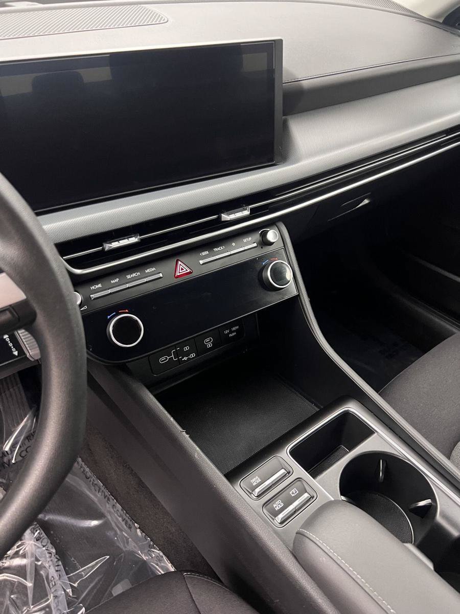 Used 2025 Hyundai Sonata SEL FWD image 5