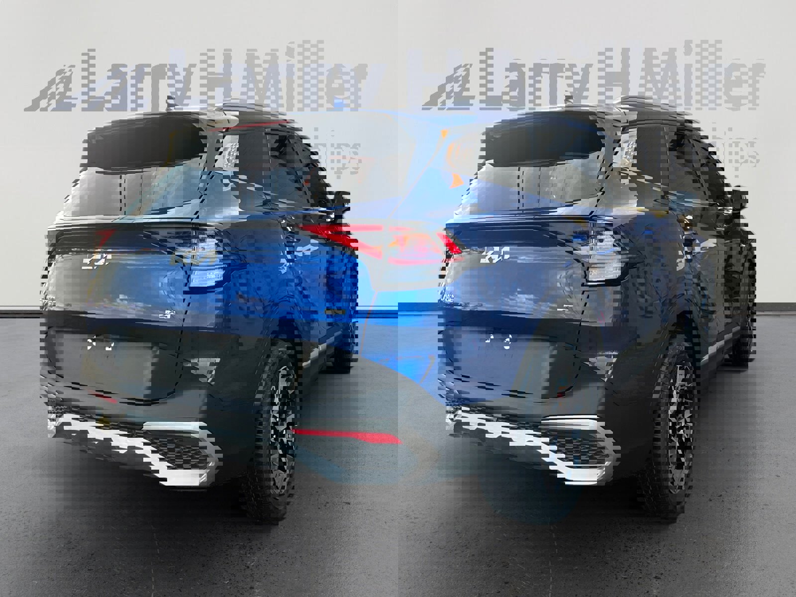 Used 2023 Kia Sportage EX image 6