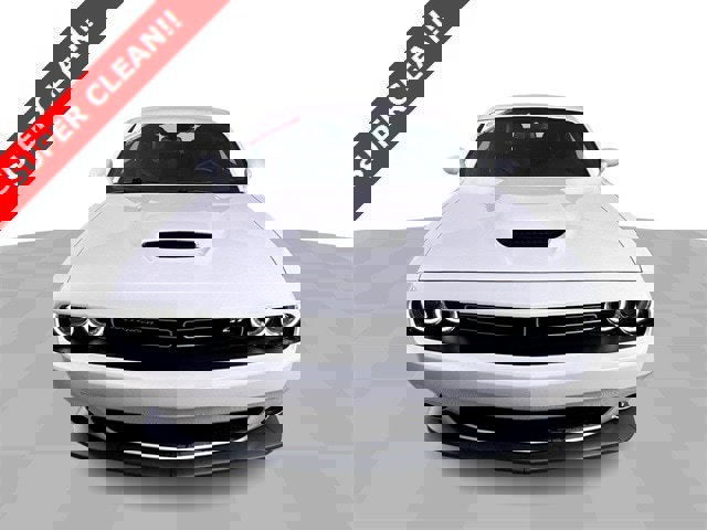 Used 2023 Dodge Challenger GT image 3