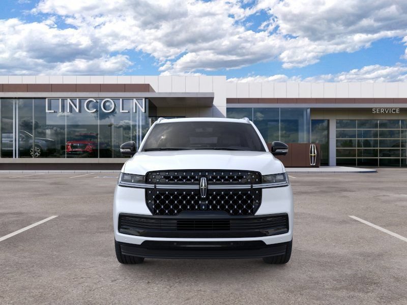 New 2025 Lincoln Navigator L Black Label AWD/4WD image 6