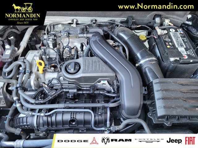 Used 2022 Volkswagen Taos SE w/ Panoramic Sunroof Package FWD image 20