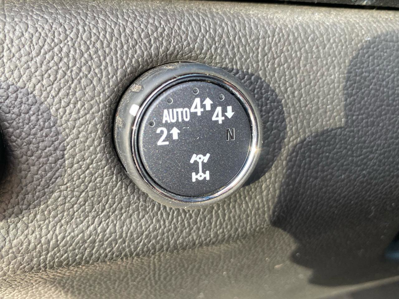 Used 2022 Chevrolet Colorado LT w/ Safety Package image 30