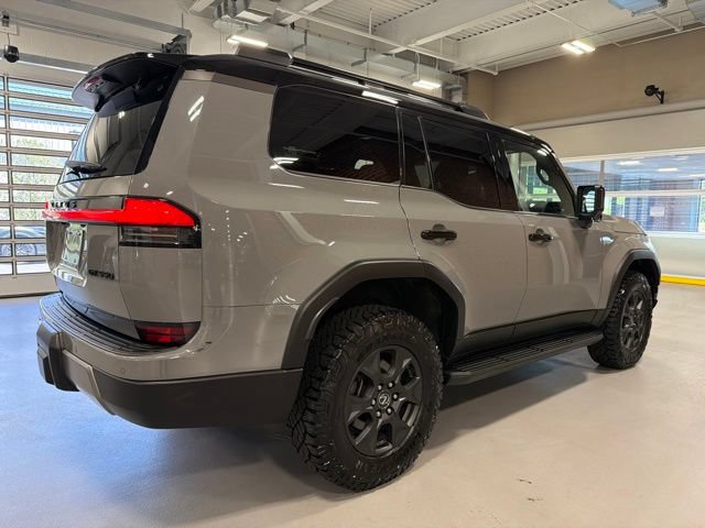Used 2024 Lexus GX 550 AWD/4WD image 7
