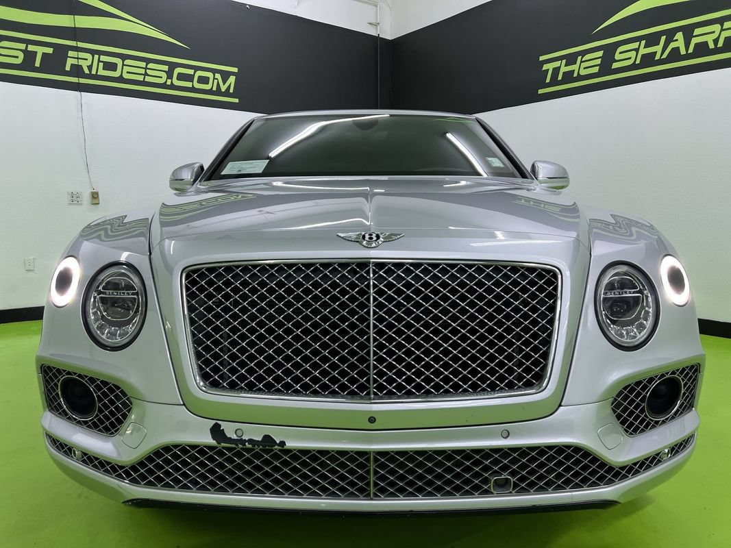 Used 2018 Bentley Bentayga AWD/4WD image 3