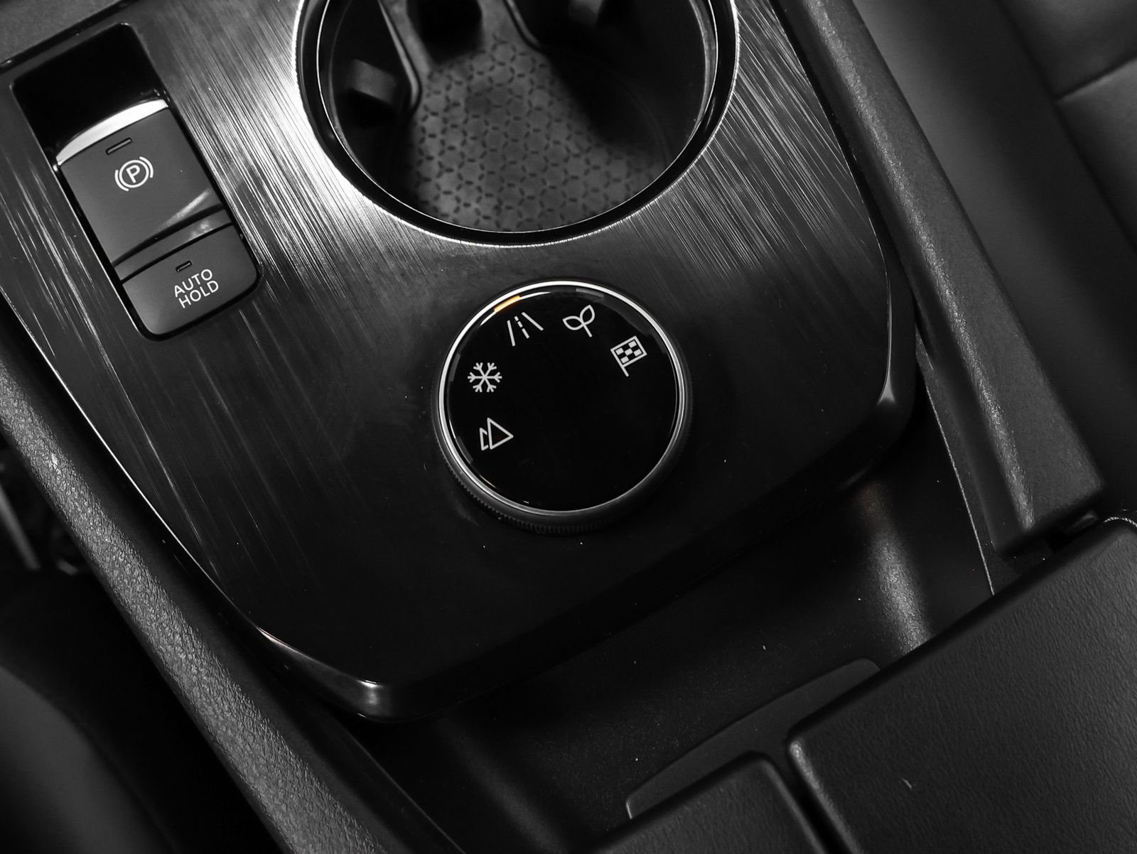 Used 2022 Nissan Rogue SV w/ SV Premium Package image 36