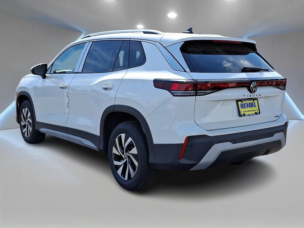 New 2026 Volkswagen Tiguan S AWD/4WD image 3