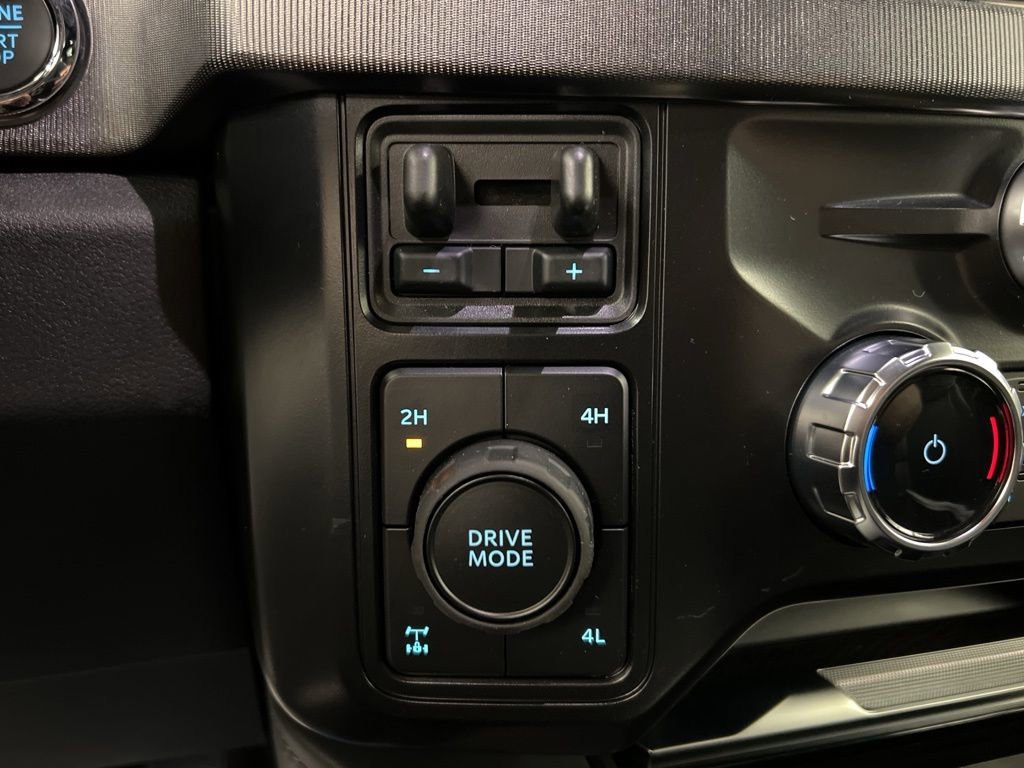 New 2025 Ford F250 Platinum image 17