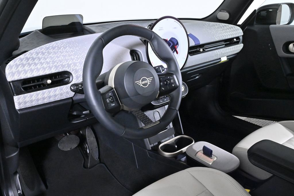 Certified 2025 MINI Cooper S image 12