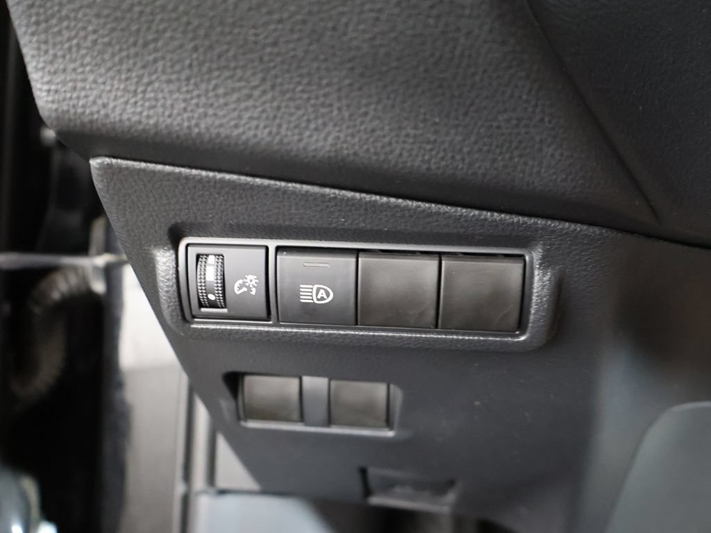 Used 2023 Toyota Corolla Cross LE FWD image 36