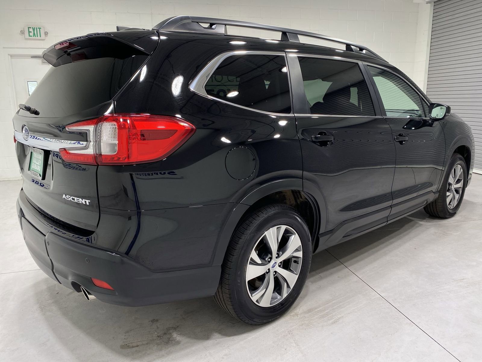 Certified 2025 Subaru Ascent Premium AWD/4WD image 8