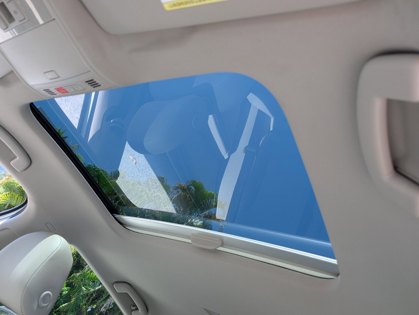 Used 2017 Volkswagen Golf Wolfsburg Edition image 24